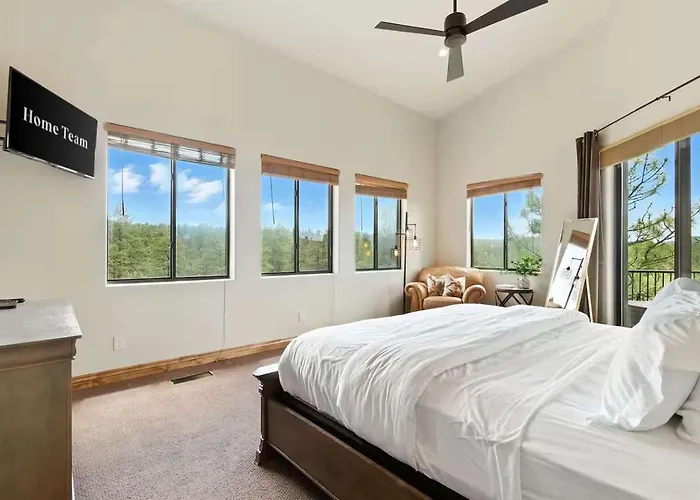 The Sanctuary At Downtown Sleeps 16 Prescott